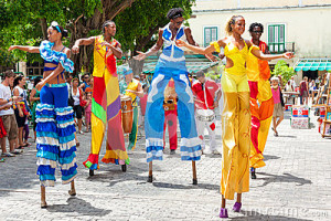 cuba-aout-dancers-carnival